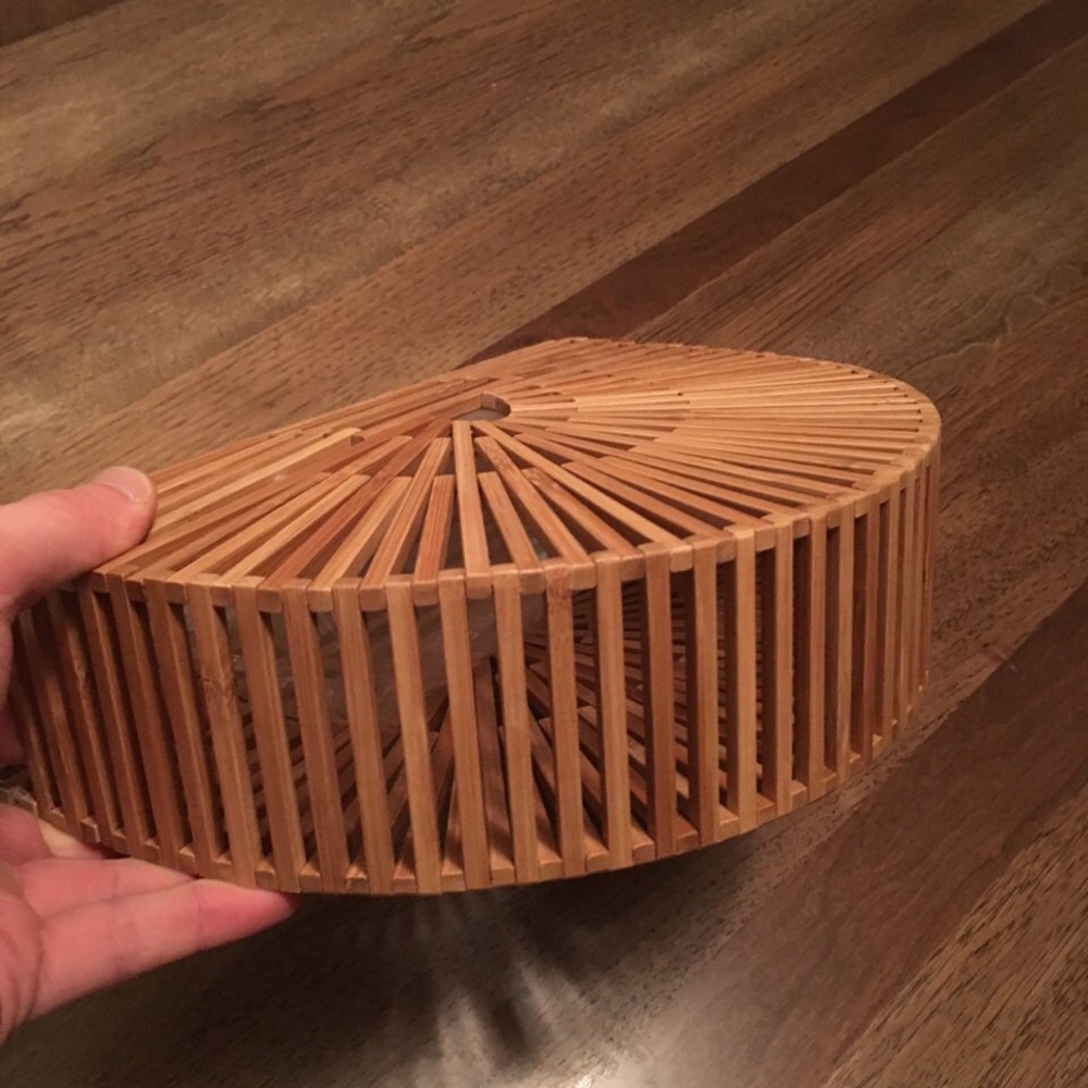 Semi-circular bamboo beach handbag - Picture 5 of 7